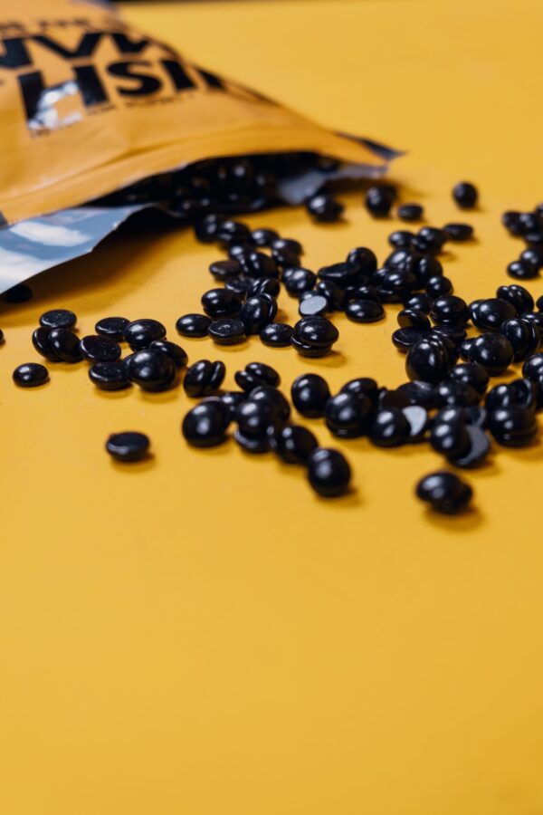 Nishman Hard Wax Beans (Granul Wax Without Stripless) Depiliacinis vaškas granulėmis, 500 gr - Image 4